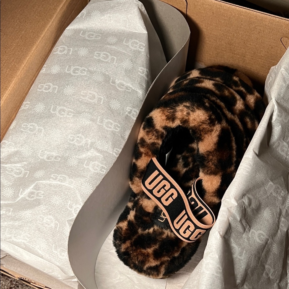 UGG Leopard Print Fluffy Slippers